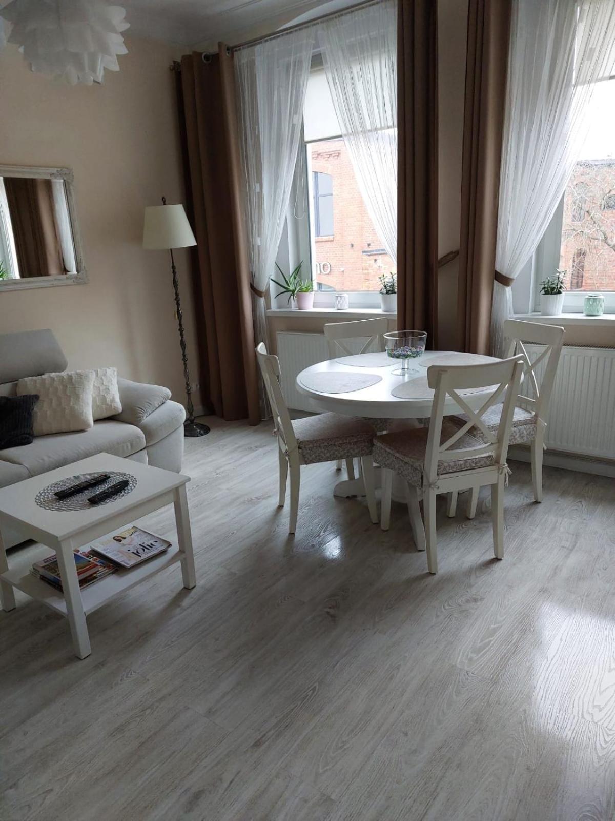Come&Stay Zielona Gora エクステリア 写真